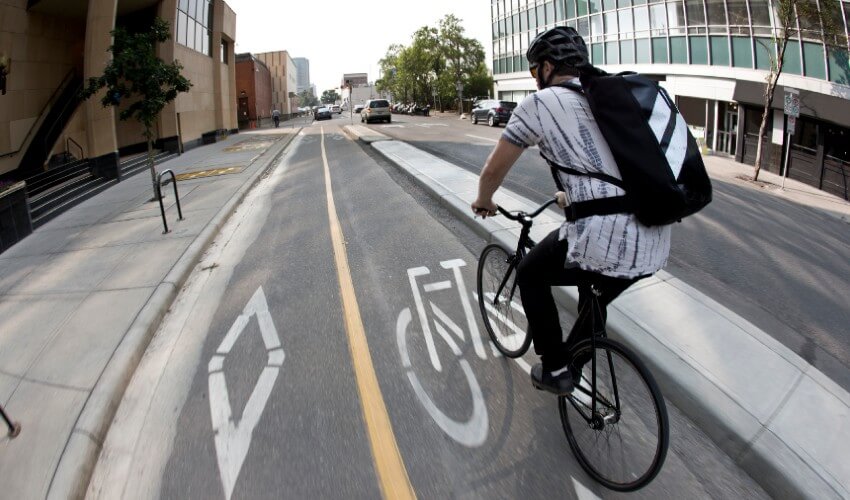 Dedicated bike lanes on the roadway.