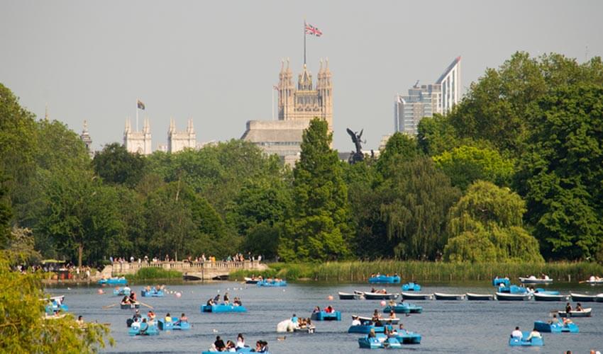 Paddle boaters in Hyde Park.