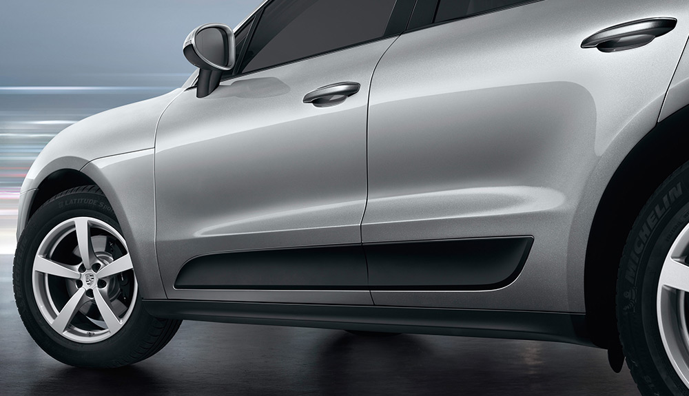 Porsche Macan Side
