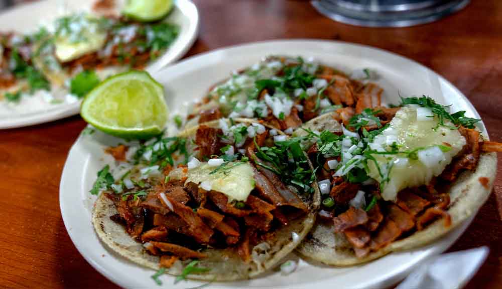 A plate of tacos from Tacos El Gordo