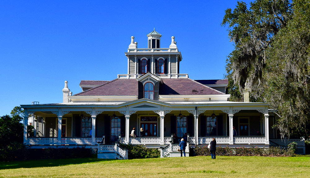 A historic home at Rip Van Winkle Gardens in Louisiana