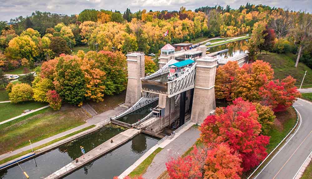 Overhead shot of the Ranney Gorge Suspension Bridge in Ferris Provincial Park in fall 
