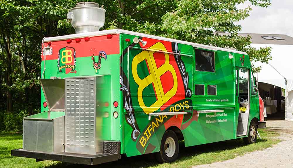The bold green food truck of Bifana Boys