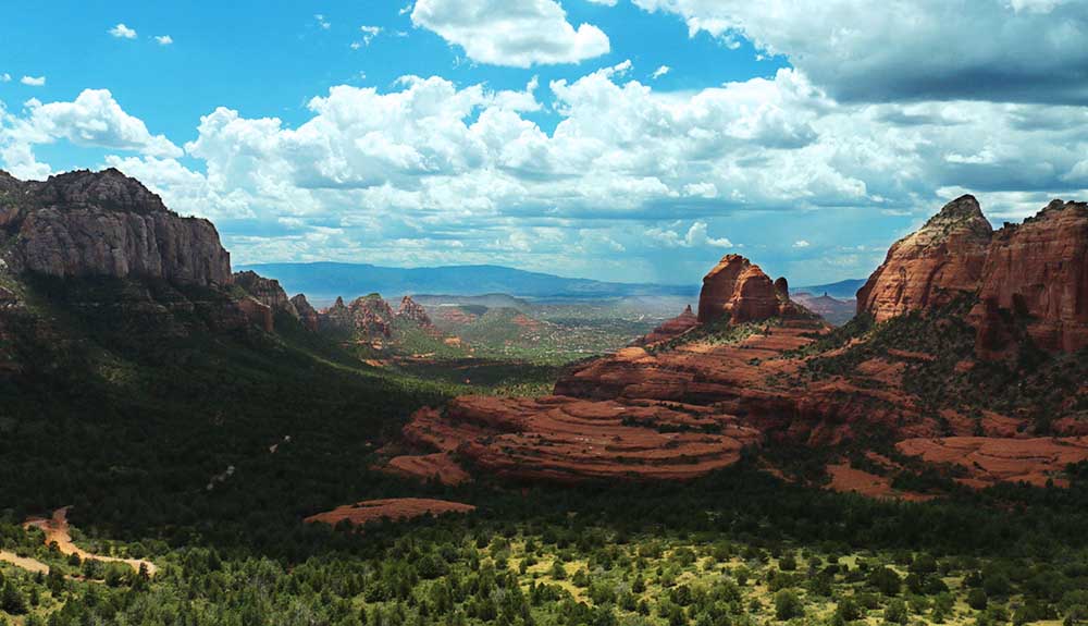 Beautiful landscape shot of Arizona in the summer