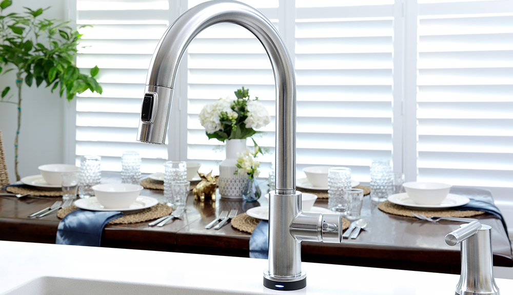 A sleek high-end spout kitchen faucet