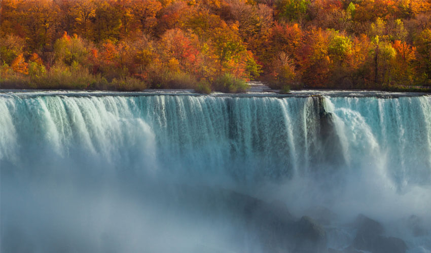 Fall foliage at Niagara Falls