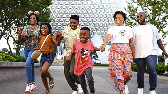 Family of six at Disney World